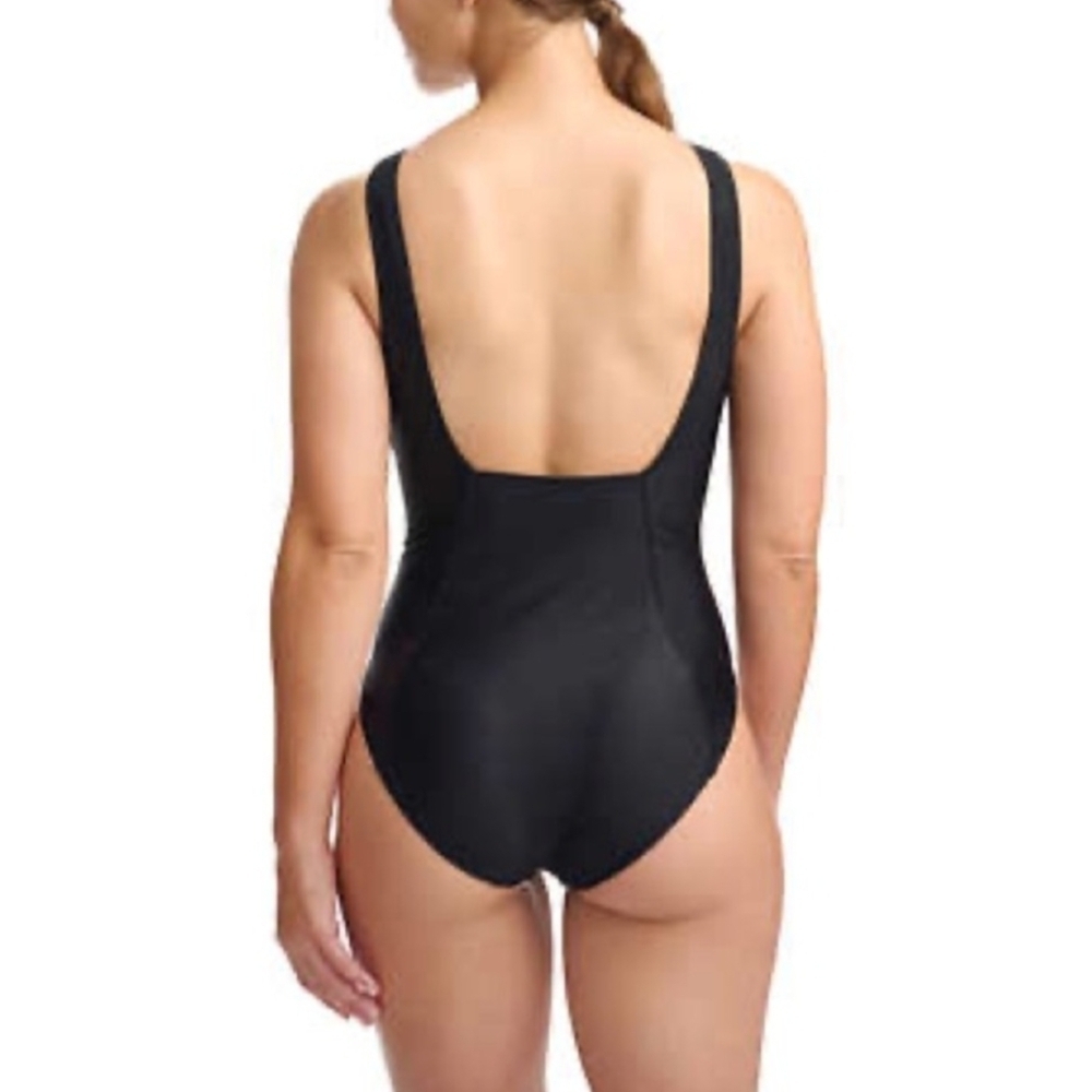 6 • Lolë • Black One Piece Swimsuit with Square Low Back - Picture 2 of 2